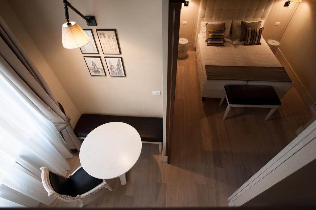 Residenza Bonifacio - Adults Only Hotel เวโรนา ภายนอก รูปภาพ