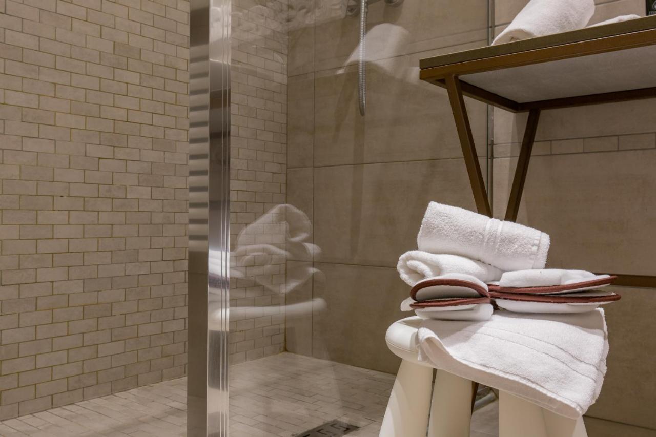 Residenza Bonifacio - Adults Only Hotel เวโรนา ภายนอก รูปภาพ