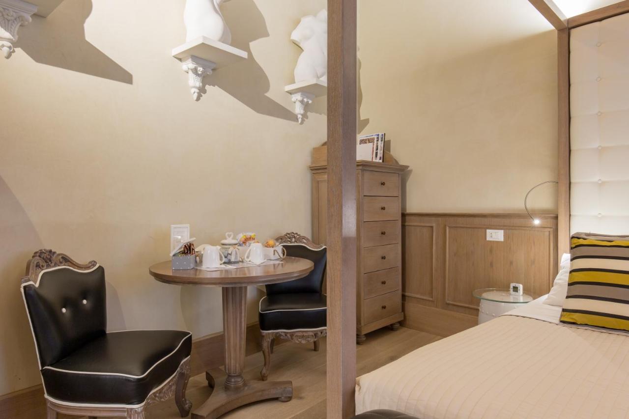 Residenza Bonifacio - Adults Only Hotel เวโรนา ภายนอก รูปภาพ